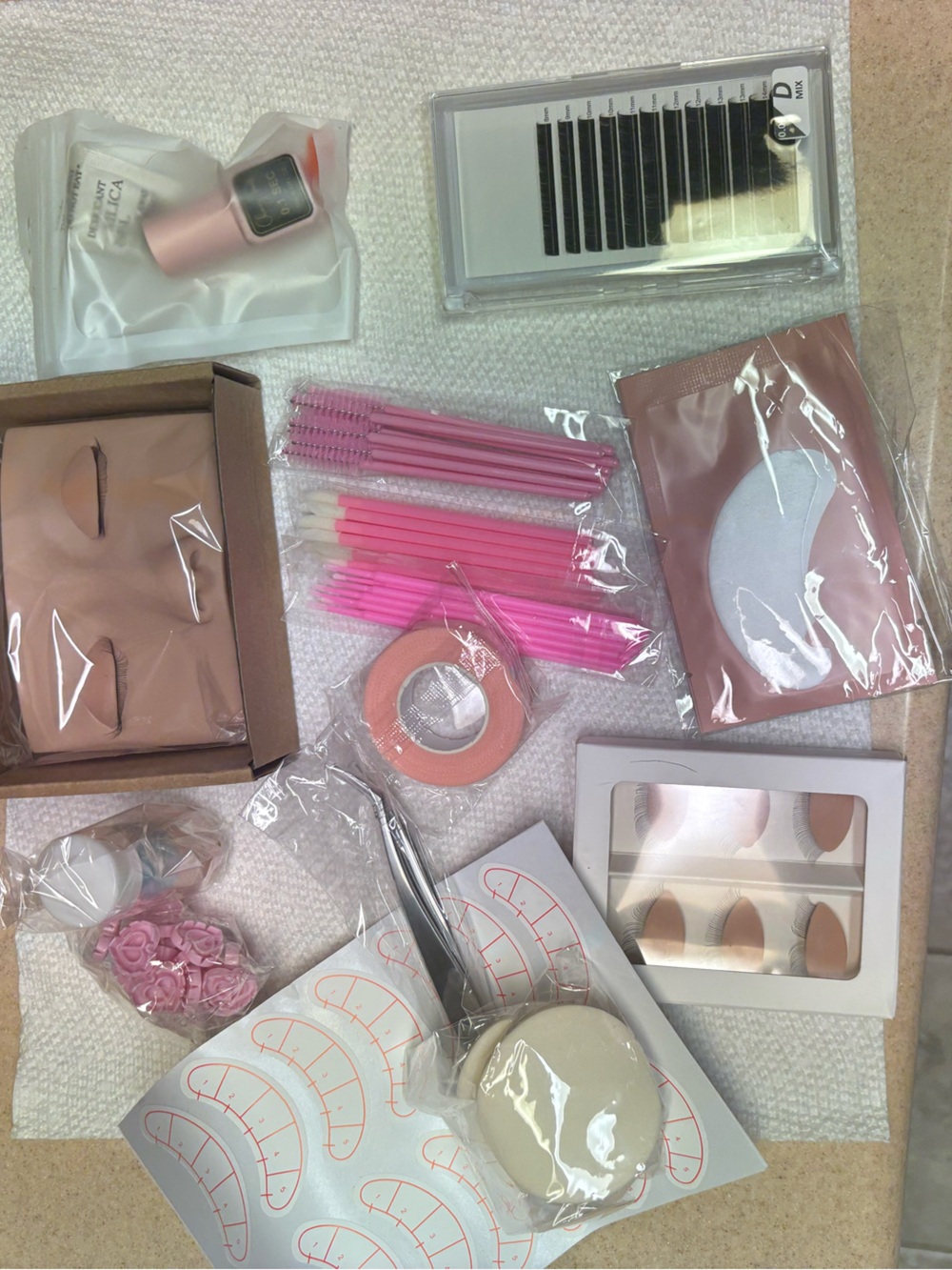 Learn to do Eyelash kit .   Brand new complete set to learn and start making $$